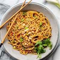 SPICY PEANUT SOBA NOODLE BOWL
