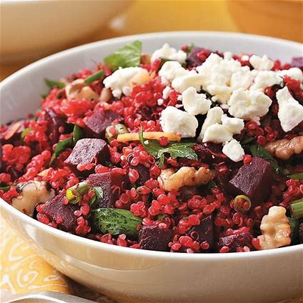 GOLDEN BEET & QUINOA BOWL